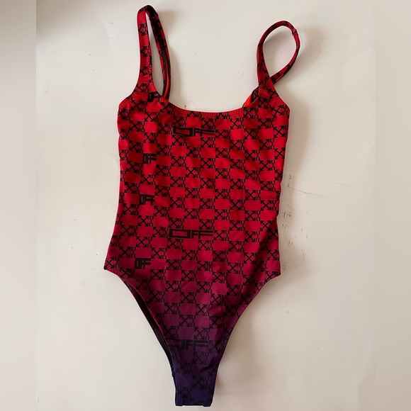 NWOT OFF-WHITE
RED SWIMSUIT WITH ARROW LOGO PRINT - Picture 4 of 7